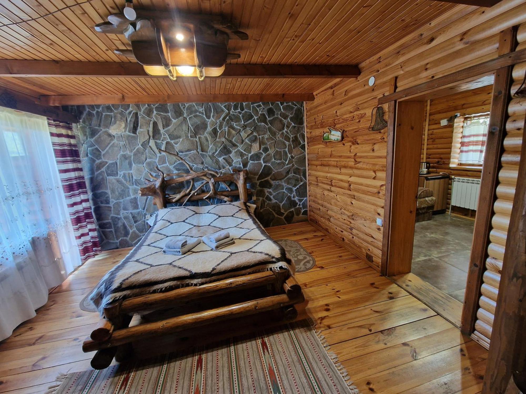 Hotel Гуцульська Хата Jaremcze Zewnętrze zdjęcie