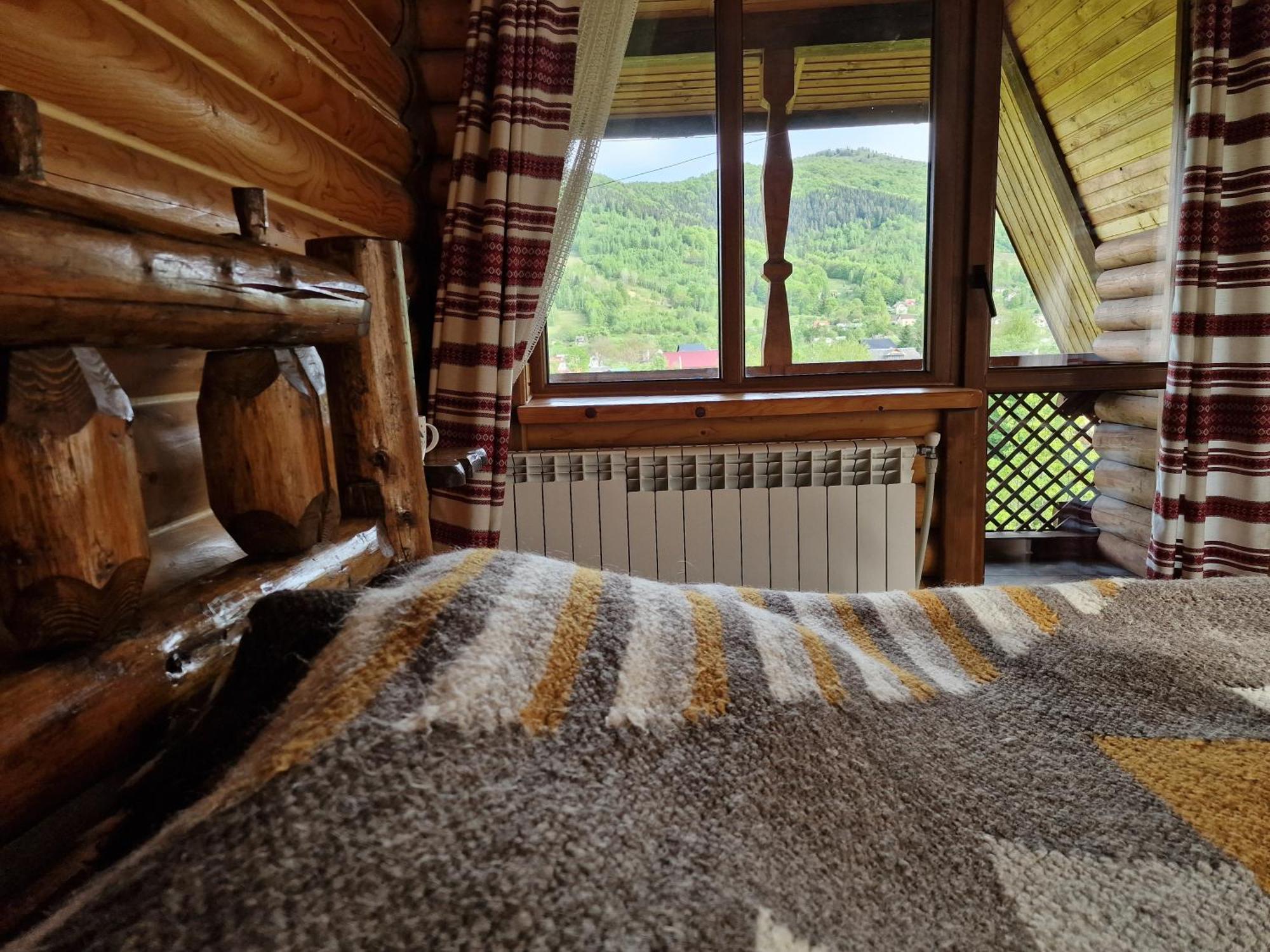 Hotel Гуцульська Хата Jaremcze Zewnętrze zdjęcie
